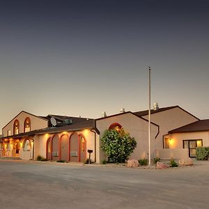 Best Western West Hills Inn